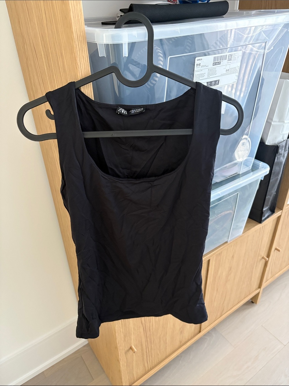 Zara Black Scoop Neck Sleeveless Tank